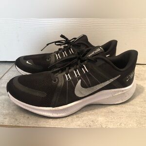 Nike quest Black and White Athletic Sneakers